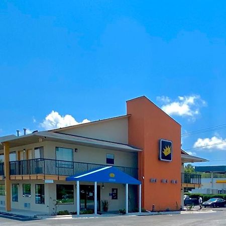 Royal Inn Richmond Hill- Savannah I-95 מראה חיצוני תמונה