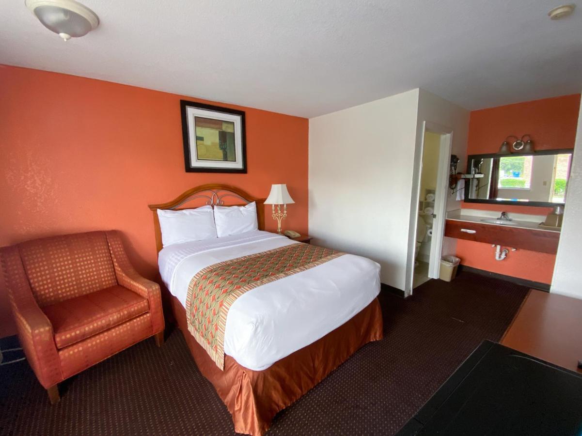Royal Inn Richmond Hill- Savannah I-95 מראה חיצוני תמונה