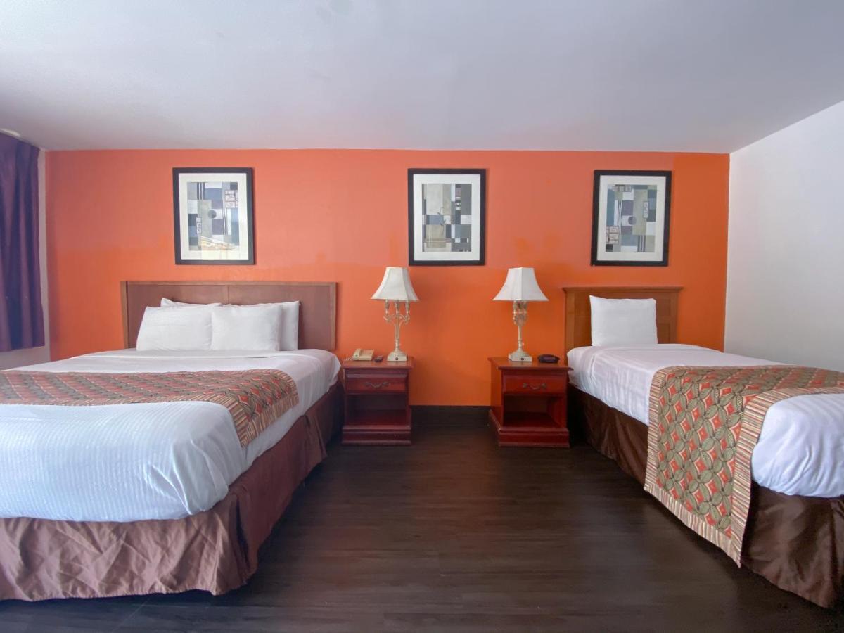 Royal Inn Richmond Hill- Savannah I-95 מראה חיצוני תמונה
