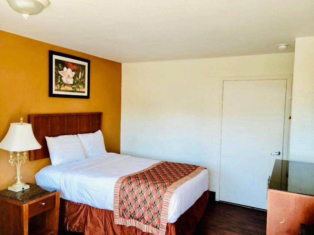 Royal Inn Richmond Hill- Savannah I-95 מראה חיצוני תמונה