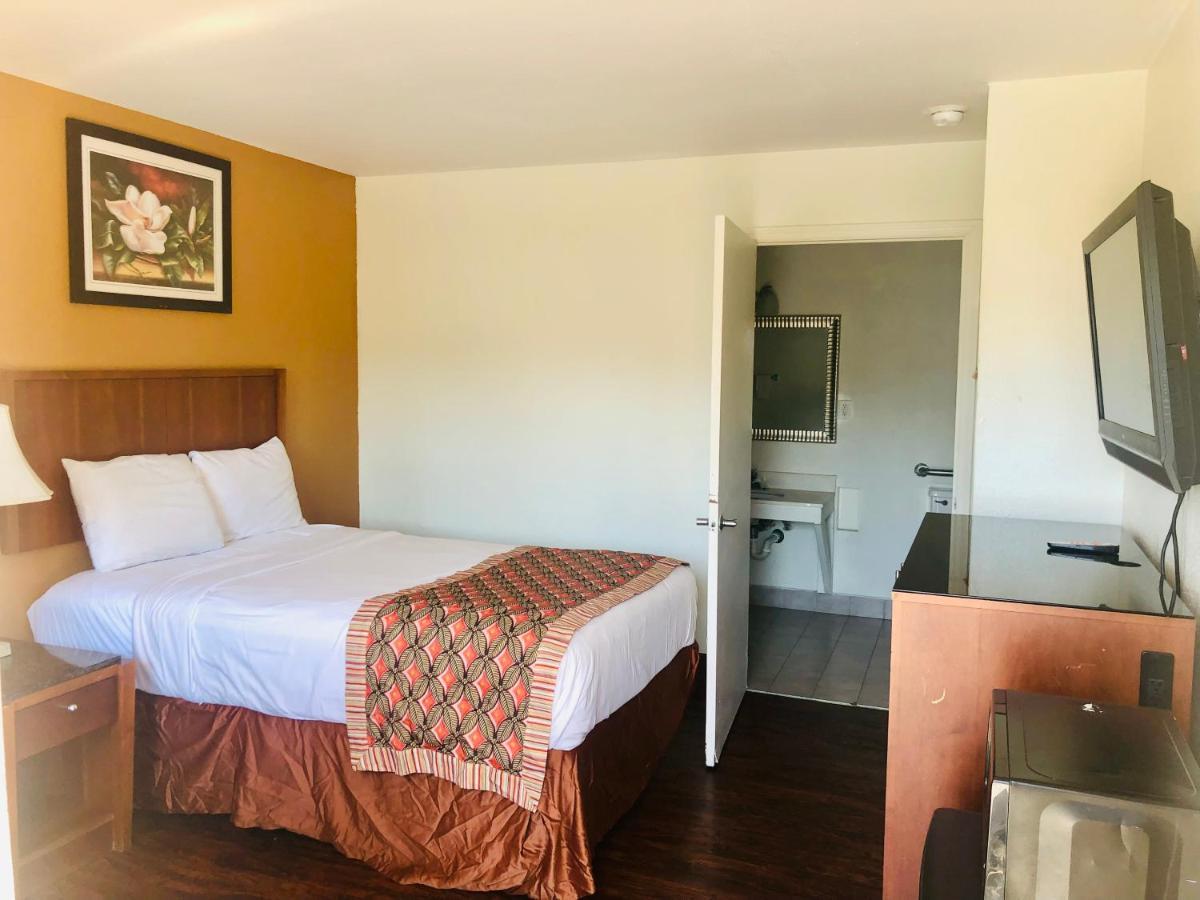 Royal Inn Richmond Hill- Savannah I-95 מראה חיצוני תמונה